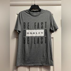 Oakley Men’s Athletic T-Shirt Sz S